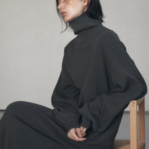 마헤 터틀넥 니트 드레스