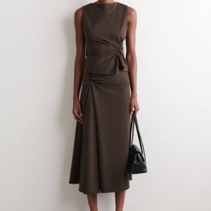 [COS 코스] 트위스트 디테일 저지 미디 스커트 (1327027002)