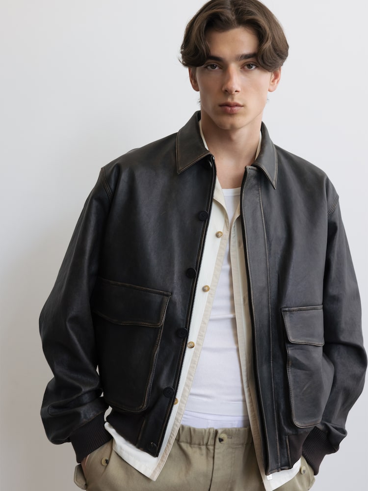 [르917 옴므] Distressed Leather Bomber Jacket - Brown 진한갈색 QX623ZLH1D LH2611LE001EBR