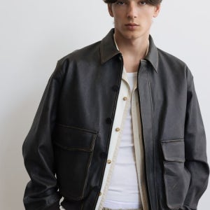 [르917 옴므] Distressed Leather Bomber Jacket - Brown 진한갈색 QX623ZLH1D LH2611LE001EBR