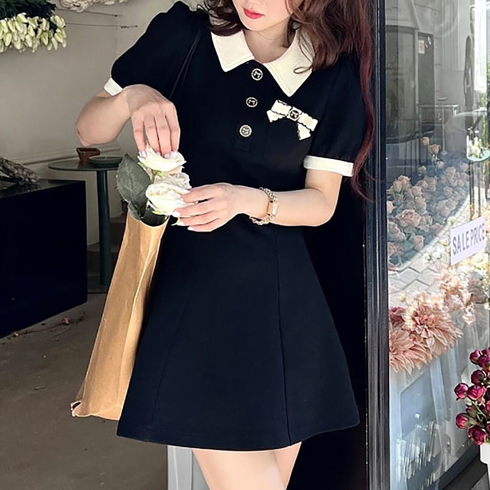 카라배색 반팔 리본브로치 블랙 플레어 미니원피스