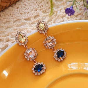 옷자락 [옷자락]여자 실버침 화려한 연예인 3단 레인드롭 드롭 큐빅 귀걸이