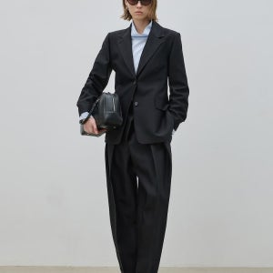 [블러썸에이치컴퍼니] MILIE VELCRO TWO-TUCK PANTS  BC2601SPPT002-01