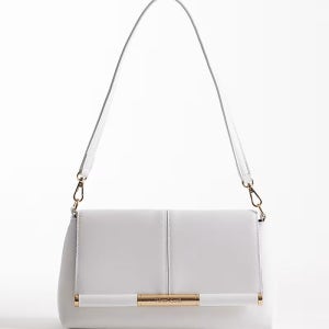 리버아일랜드 클러치 숄더백 화이트 Clutch Schultertasche in Wei mit Riemen vorne 210436203WEISS 153194676