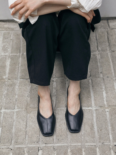 [에퓨레] OUBE Square Flats (2color)