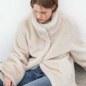 [아틀리에 나인] (CT-1471)HIGH NECK MINK LIKE FUR COAT