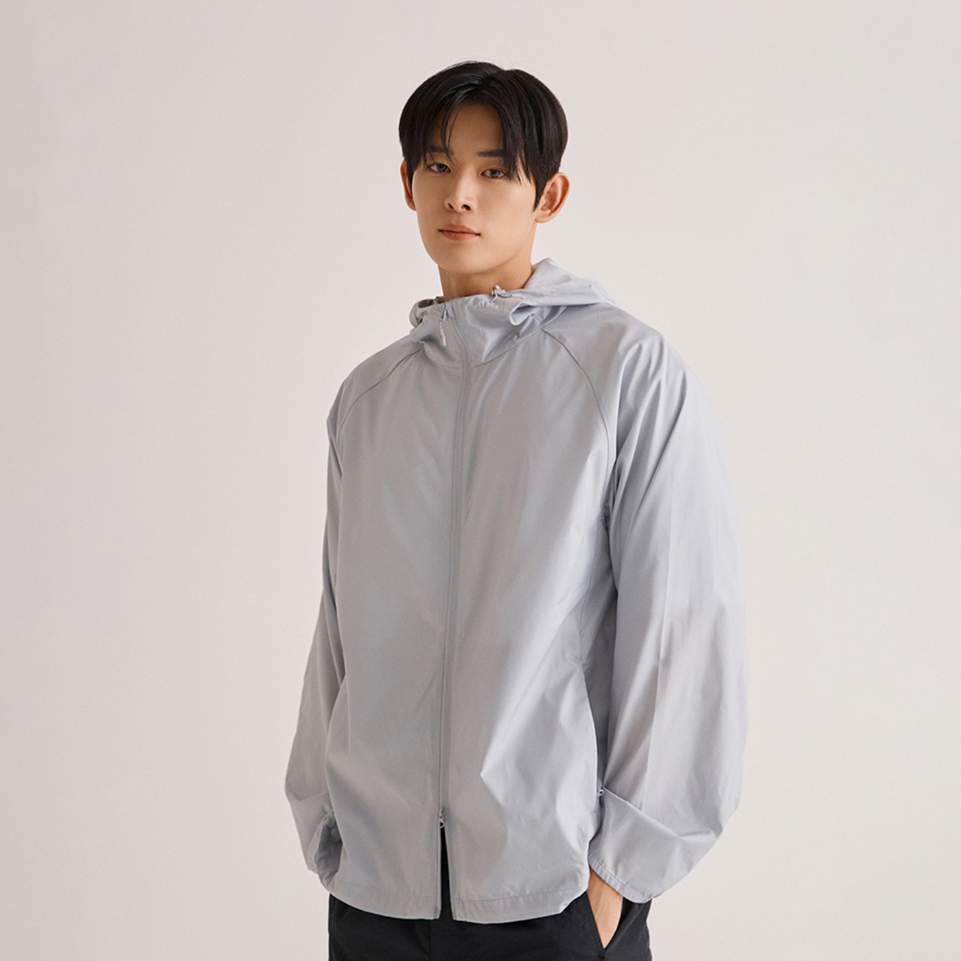 스파오 라이트 패커블 윈드브레이커 SPJJG25C09