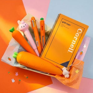 [갓샵] 당근 토끼 문구 학용품 선물 볼펜 세트 [동물 굿즈 스퀴시 펜 커터칼 클립 코넬 노트 키링 새학기 신학기 단체 기념품]