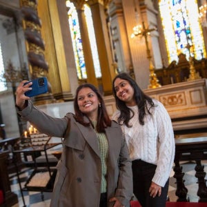 영국 런던 타워, 템스강 크루즈 & 해러즈 티 풀데이 투어 해로즈 애프터눈 티와 함께하는 매직 오브 런던 투어 (영어) 성인(나이 17-59)