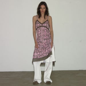 [에스이오] PYTHON LACE SLIP DRESS PINK
