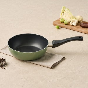열효율이 좋은 퀵앤라이트 인덕션겸용 멀티팬 22cm