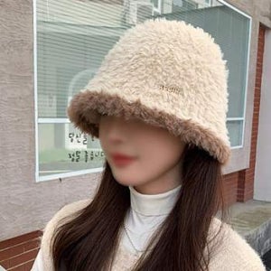 준캡 봄 겨울 성인모자 큐빅레터링 비니 귀달이 털 모자 여성 여자