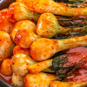 [5천원 인하] 얼른 드세요! 양파줄기김치 2kg