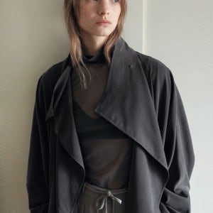 벨리타 숄 코트