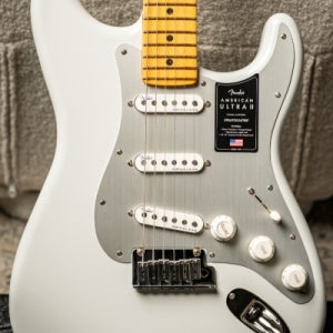 Fender USA American Ultra II Stratocaster SSS-Avalanche w/Maple FB (신품) 펜더 아메리칸 울트라 II 스트라토캐스터 - US2