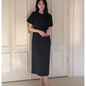 [모멧] 큰솔 하프 H라인 원피스 블랙 MOMET
