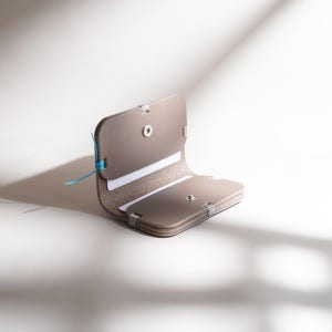 [치를로] 3 slots Taupe 쓰리슬롯 [토프]