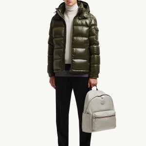 몽클레르 몽클레어 마야 숏 다운 자켓 그린 1A53600 68950 833 후드 패딩 올리브 Maya Hooded Short Down Jacket Olive Gre 96213744