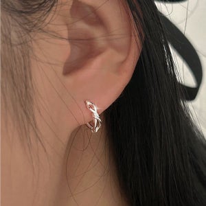 내일도착 은귀걸이 실버925 미니 리본 꼬임 원터치 은 링귀걸이