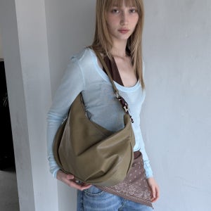 [파인드카푸어] [29CM 단독] 필로우 푸퍼백 35 - 아보카도