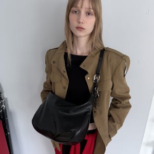 [파인드카푸어] [29CM 단독] 필로우 푸퍼백 35 - 블랙