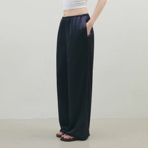 [하네] 포이즈 새틴 레이스 팬츠_Midnight Navy