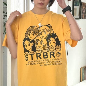 [원더비지터] 3/31예약배송_Strawberry EP3 T-shirt [Yellow]