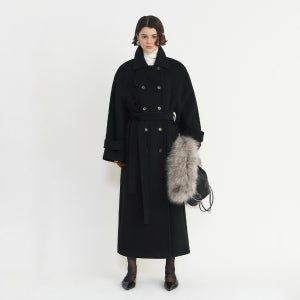 [가브리엘 리] [르세라핌 카즈하 착용]_OVERSIZED PREMIUM CASHMERE-WOOL BLEND MAXI COAT WITH ADJUSTABLE WRIST FLAP - 