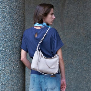 [루에브르] Vine Shoulder Medium FA6SB358-97