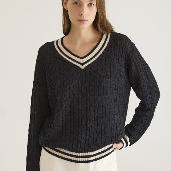 오트밀카페 [Women] Cable V Neck Knit - Navy