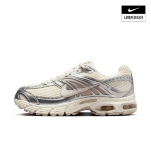 나이키 여성 에어맥스 모토 2K HQ2056-108