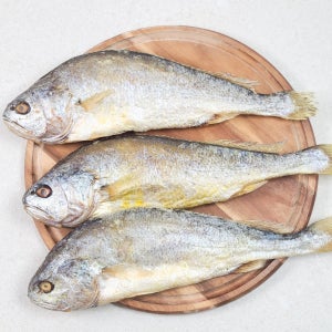 통보리 속에서 숙성되어 감칠맛이 일품인 법성포 보리굴비 150g 3