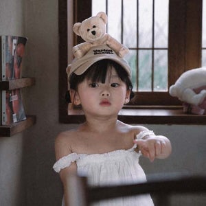 VARIED BEAGLE [배리드비글]Beige Bear On You Cap [베이지 베어]