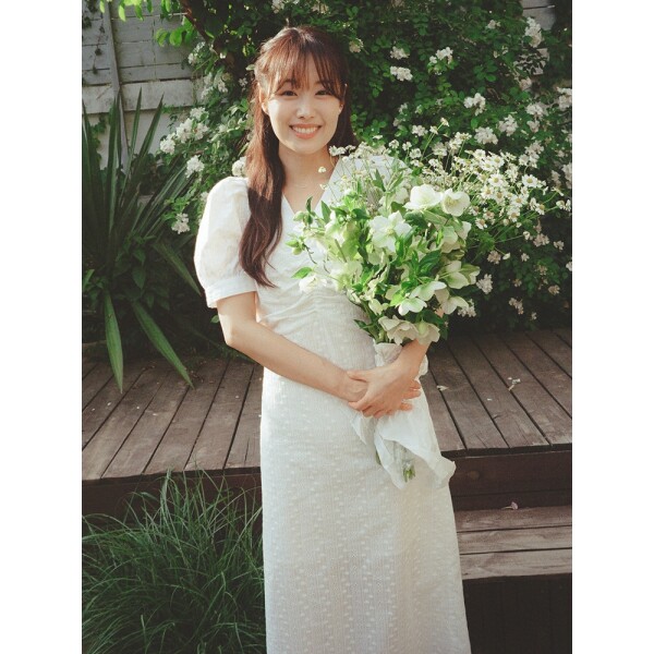 벰버 SHIRRING DETAIL MIDI DRESS_WHITE