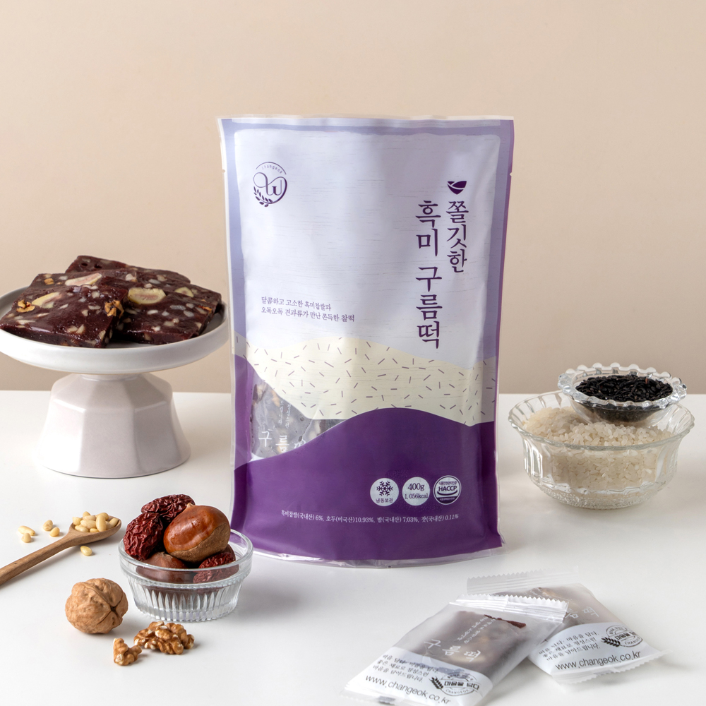 Changeok Tteok Heukmi Gureum Tteok (Black Rice Cloud Rice Cake), 1 pc