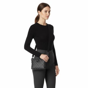 구찌 인터로킹 G 메신저백 블랙 723306 92THN 1000 여성 1586694 154432027