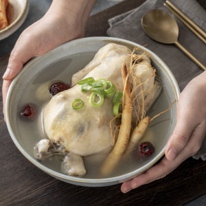 고소한 국물이 끝내주는 누룽지 삼계탕 1kg(1-2인분) 1팩