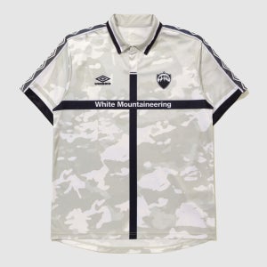 [엄브로] [UMB X White Mountaineering] 유니폼 반팔 티셔츠 화이트(UQ111CRJ29)