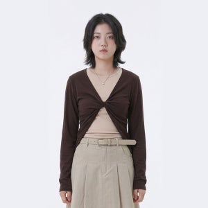 [롯데백화점] 오우오 트위스트 슬림핏 티셔츠 W61M2TS05 LE1221394329