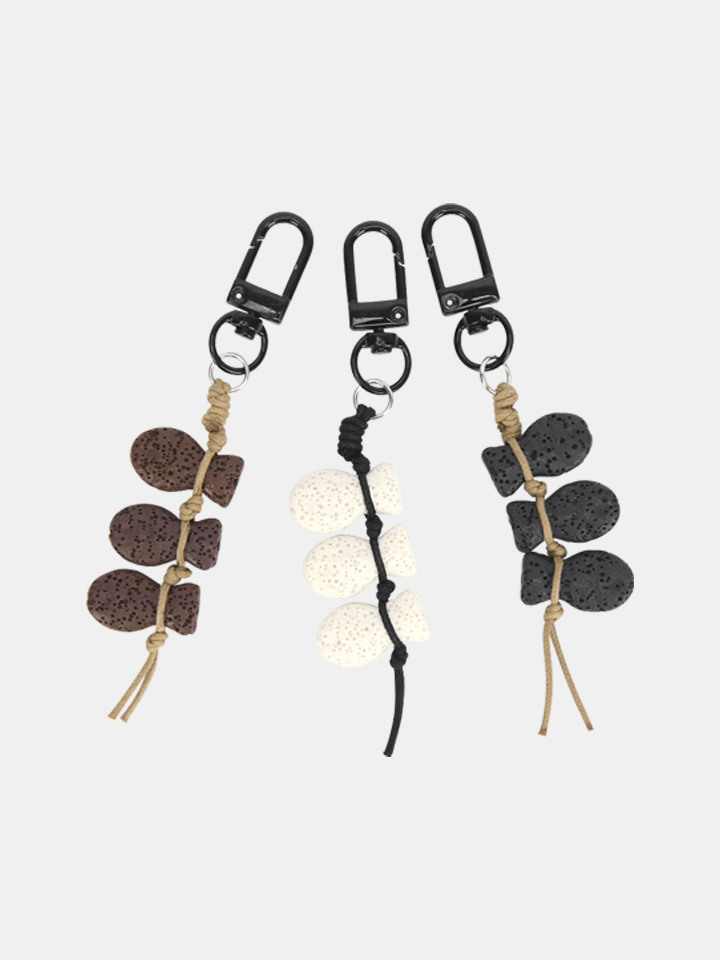 제주곤을 현무암 돌멩이 명태