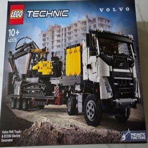 레고42175 테크닉 Volvo FMX 트럭 및 EC230 전기 굴착기
