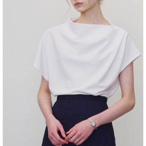 [모멧] [9.4 예약발송] 메리엘 드레이핑 티 아이보리 MOMET