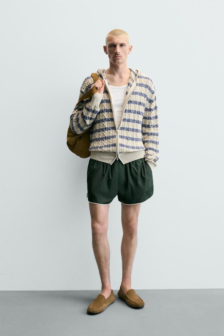 자라 후드 케이블 니트 가디건 텍스쳐드 HOODED CABLE KNIT TEXTURED CARDIGAN 507779230 154894044
