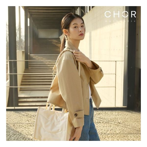 코어 어센틱 숏 트렌치 재킷