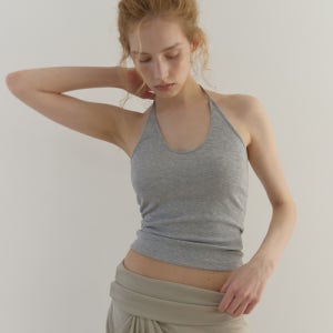 [아수라] CURVE HALTER SLEEVELESS (MELANGE GREY) A26SSTS31MG0F