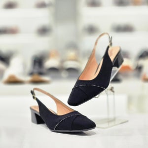 탠디(아울렛) 여성 4cm 스퀘어토 데일리 슬링백 BLK KH126013T