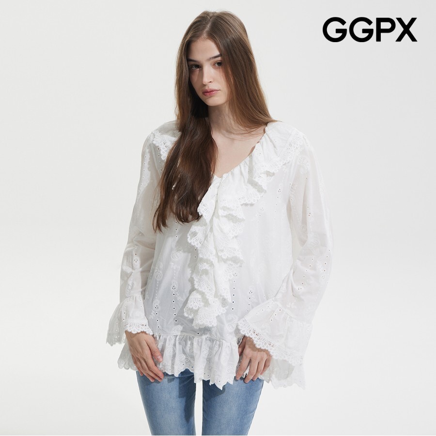 GGPX 로맨틱 펀칭 레이스 러플 블라우스 GQ3SH053F