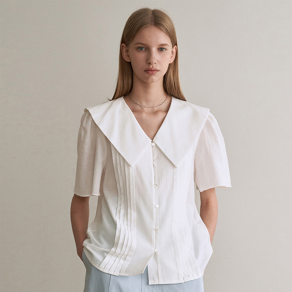 [현대백화점 무역센터점] [어다울] Sailor collar pintuck blouse