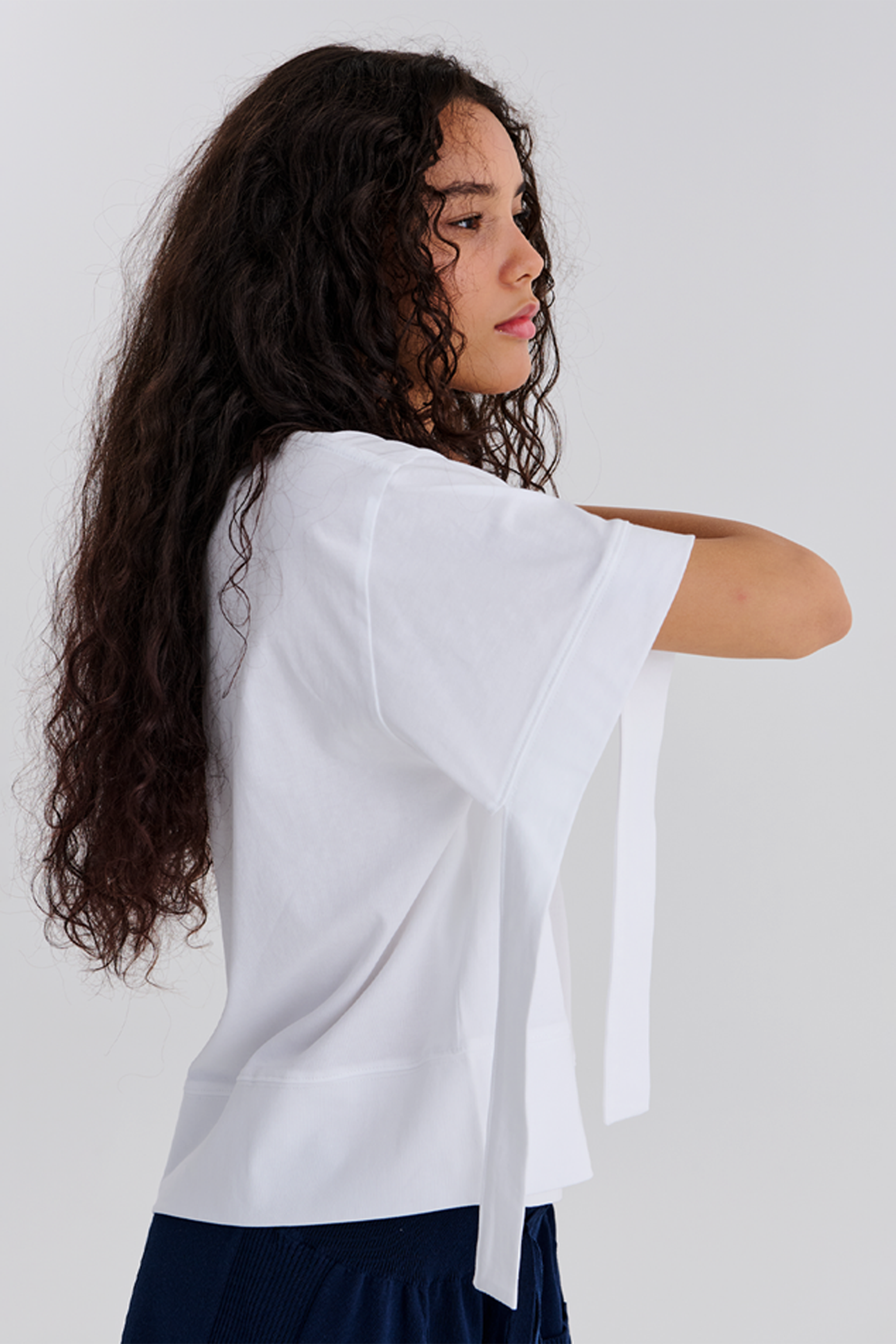 플러쉬미어 SLEEVE RIBBON TOP