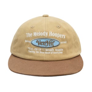 [벤힛] Melody Hoopers 배색 일자챙 캡_베이지카멜 VC SIGNATURE EM
